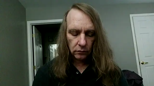 Snapshot of Magnus_Luv chatting on June 21, 10:48 pm Magnus Luv online show from June 21, 10:48 pm