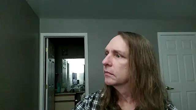 Snapshot of Magnus_Luv chatting on July 8, 12:13 am Magnus Luv online show from July 8, 12:13 am