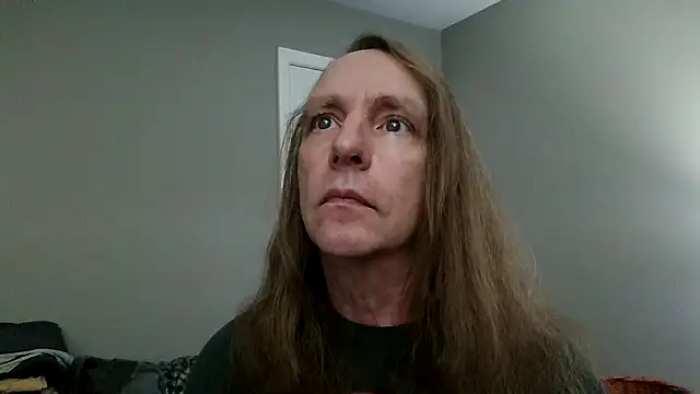 Snapshot of Magnus_Luv chatting on July 8, 12:17 pm Magnus Luv online show from July 8, 12:17 pm