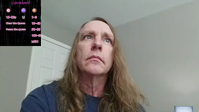 Snapshot of Magnus_Luv chatting on May 28, 5:19 pm Magnus Luv online show from May 28, 5:19 pm