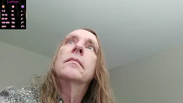 Snapshot of Magnus_Luv chatting on June 2, 6:41 pm Magnus Luv online show from June 2, 6:41 pm