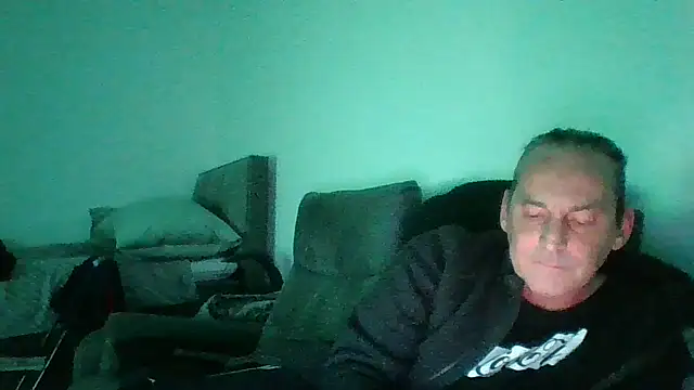 Snapshot of CanCumALot chatting on May 19, 10:28 pm CanCumALot online show from May 19, 10:28 pm