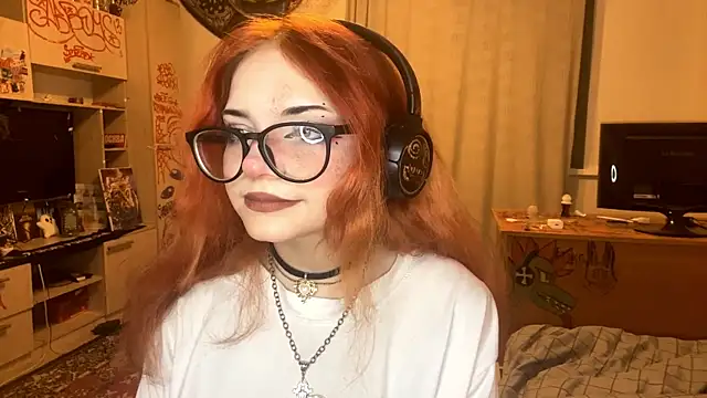 RedHeadCat online show from May 21, 10:29 pm