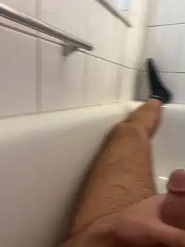 BIGGCOCK20CM online show from April 13, 4:11 pm