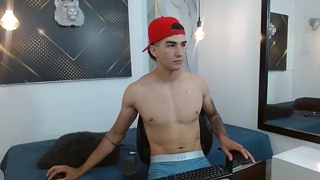 GoldenDesireX  online show from April 9, 7:09 pm