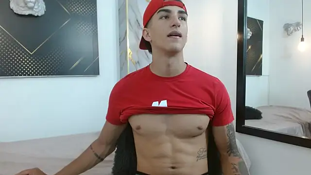 GoldenDesireX  online show from April 13, 7:29 pm