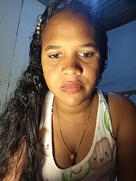michelle castillo online show from April 28, 2:27 am
