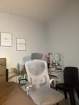 JassmineLove online show from May 31, 7:58 am