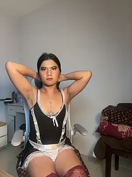 JassmineLove online show from May 13, 9:33 pm