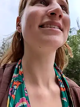 Snapshot of Julialexxxx chatting on July 12, 10:49 am Julialexxxx online show from July 12, 10:49 am