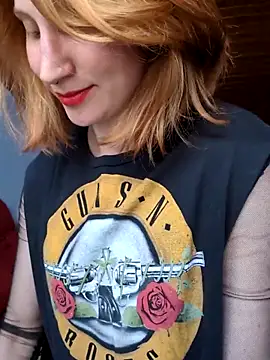 Julialexxxx online show from April 8, 10:06 am