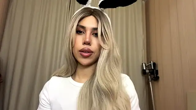 Elizamyr online show from April 5, 9:54 pm