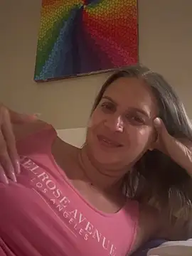 Snapshot of SweetLilTrouble chatting on May 13, 11:12 pm SweetLilTrouble online show from May 13, 11:12 pm