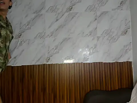 Snapshot of stefani_robles chatting on June 26, 1:00 am stefani robles online show from June 26, 1:00 am