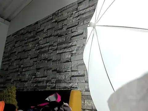 stefani robles online show from May 15, 2:31 am