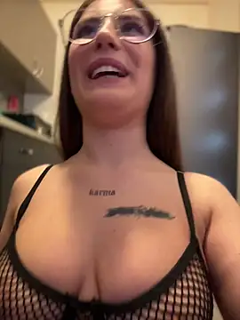 vanessa anne online show from April 10, 12:01 pm