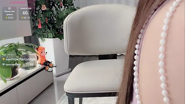 tingting-youu online show from April 15, 3:05 pm