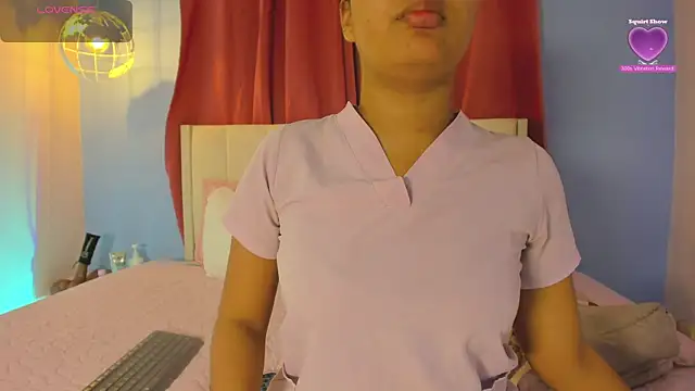 sweetkimmie  online show from May 21, 12:35 pm