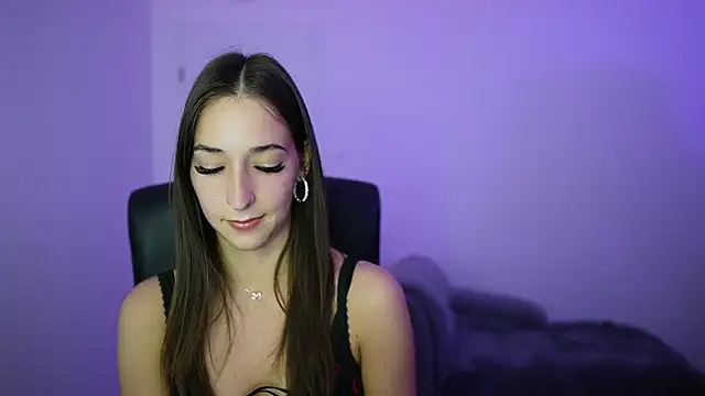 Crystalbrunette18 online show from May 15, 5:55 pm