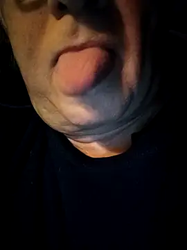 lickboy40 online show from May 10, 1:42 am