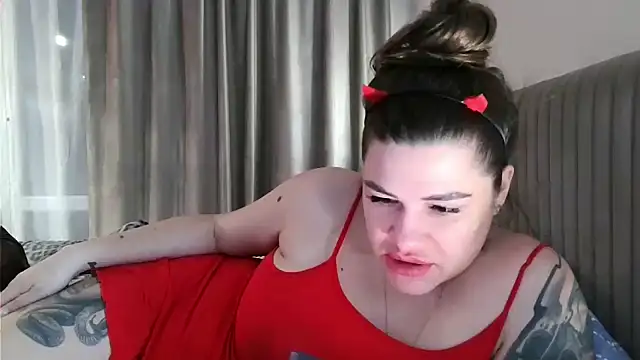 Snapshot of miss_preggie chatting on April 21, 4:57 pm miss preggie online show from April 21, 4:57 pm