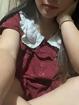   Mochi squirt   online show from April 9, 1:39 pm