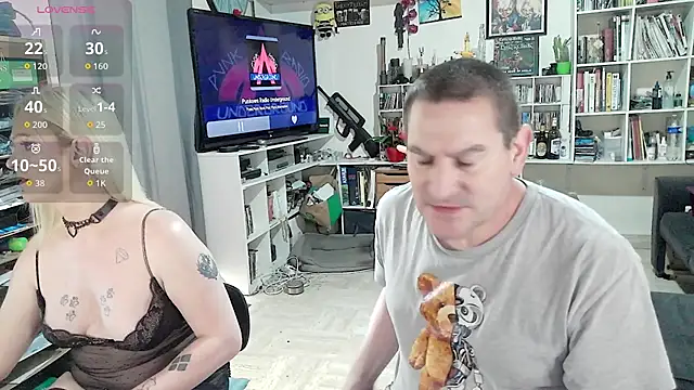 teddythebeer86 online show from May 17, 2:28 pm