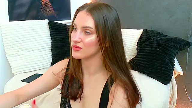 Snapshot of Amira_a chatting on June 25, 5:12 am Amira a online show from June 25, 5:12 am