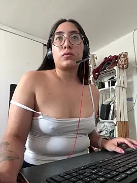 Snapshot of vampiralatina chatting on April 27, 7:12 pm vampiralatina online show from April 27, 7:12 pm