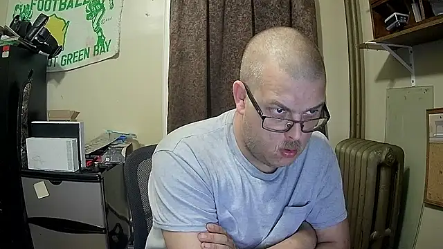 andrewjohn37 online show from April 18, 11:34 am