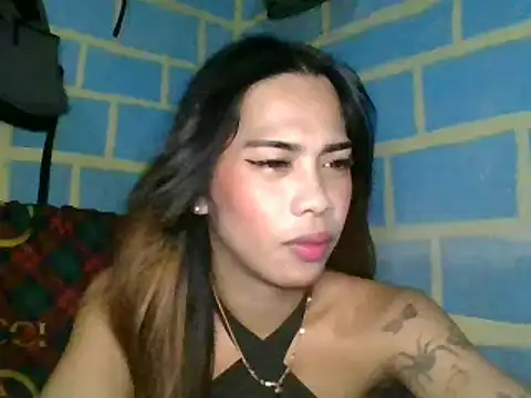 IvoneGodWill online show from June 13, 2:42 am