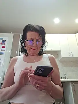 LaliaMia online show from April 9, 2:35 am