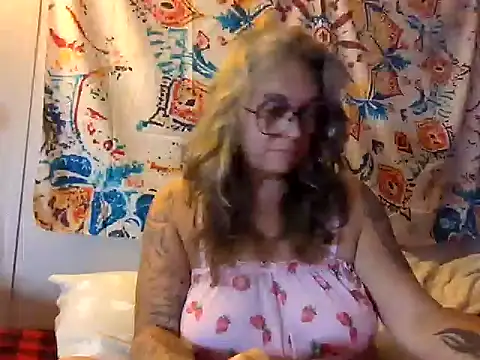 Blondejenn online show from April 9, 2:24 am