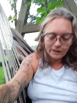 Blondejenn online show from June 1, 10:59 am