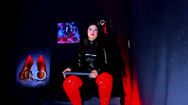 JessicaStonne online show from April 28, 8:13 pm