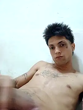 DanielCubanoHot online show from April 7, 6:32 pm