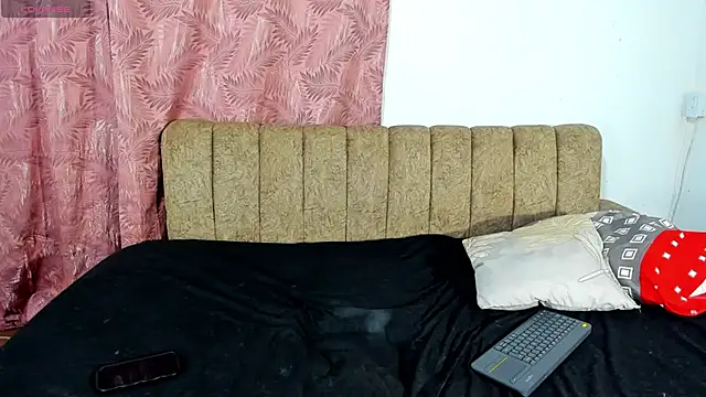 iisabella1 online show from April 22, 7:59 am