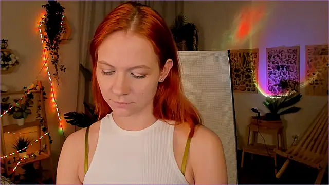 LisaAris online show from May 11, 4:04 pm