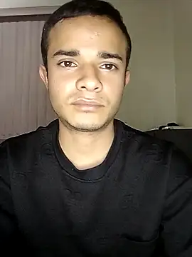 LuisLatinboyy online show from April 8, 1:29 am