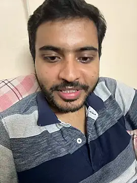 Sweetloverr28 online show from April 30, 9:19 pm