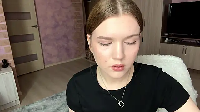 DorotaMeowtTo online show from May 20, 9:34 pm