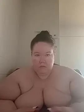 hisalphaqueen27 online show from April 12, 4:43 pm