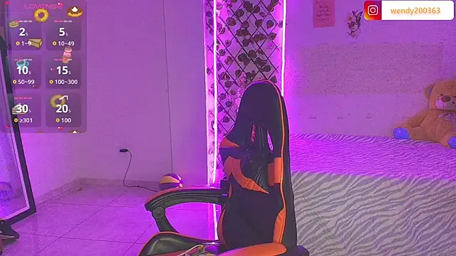 crystal green online show from April 10, 12:28 am