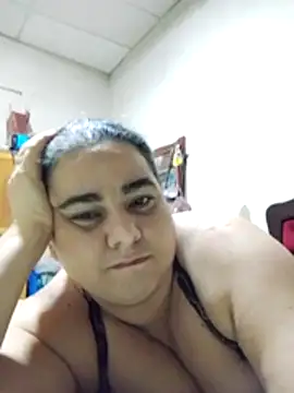 Golositadeamor online show from May 17, 6:24 am