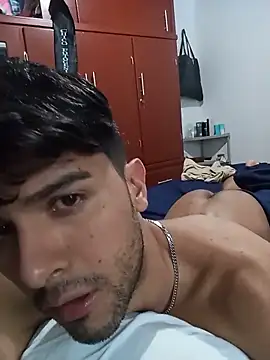RodrigoColby2 online show from May 19, 9:00 pm