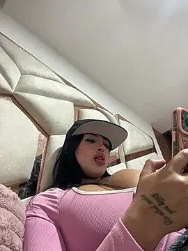 Milk lee7 online show from July 11, 5:19 am