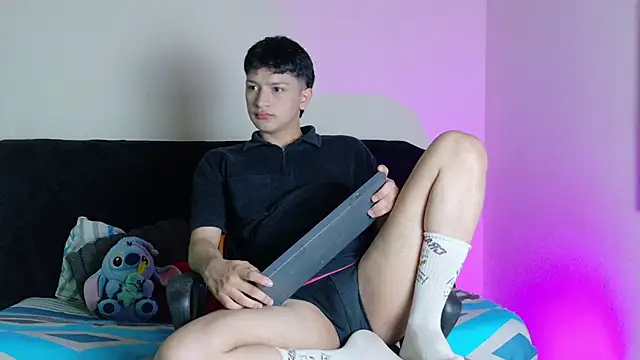 SaNti ll online show from June 20, 12:43 pm