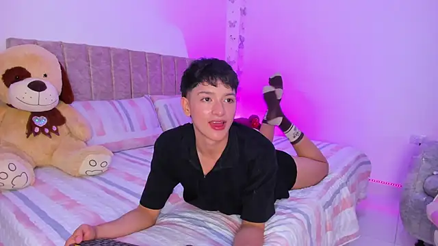 SaNti ll online show from April 7, 2:57 am