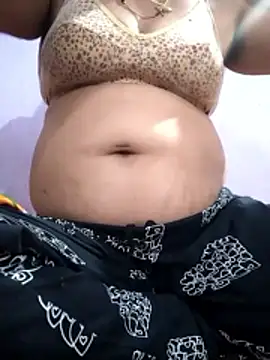 Reshmi54 online show from April 7, 4:31 pm