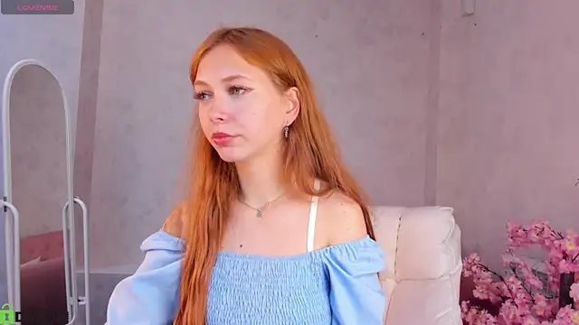Sienna Nyx online show from May 28, 9:06 am